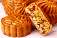 [ẢNH] ‘Bật mí’ bí quyết giúp ăn bánh Trung thu không lo béo