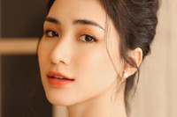 [ẢNH] So bì khối tài sản của gia đình “Hoa râm bụt”: Hòa Minzy, Đức Phúc, Erik 