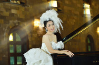 [ẢNH] NSƯT Trịnh Kim Chi trẻ đẹp bất ngờ trong bộ ảnh kỉ niệm 20 năm ngày cưới