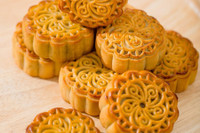 [ẢNH] ‘Bật mí’ bí quyết giúp ăn bánh Trung thu không lo béo