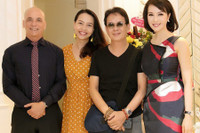 [ẢNH] Tuổi 73, nhạc sĩ Đức Huy sống ra sao bên vợ trẻ đẹp kém 44 tuổi?