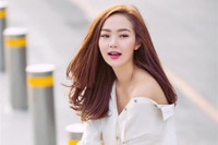 [ẢNH] 8 cách phối đồ với sơ mi trắng sành điệu như dàn sao thế giới