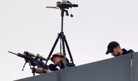 Vụ ông Trump bị ám sát hụt: Mật vụ Mỹ dùng súng gì mà bắn trúng ngay giữa hai mắt tên sát thủ?