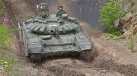 Chuyến tàu thứ 9 chở lô xe tăng T-72 của Nga tiếp tục áp sát Ukraine