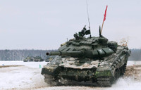 [ẢNH] Nga nói gì về việc điều hàng loạt xe tăng T-72B3 đến sát biên giới Ukraine?