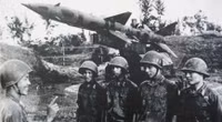 'Rồng lửa' SAM-2, 'át chủ' trong chiến thắng 'Điện Biên Phủ trên không'