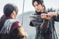 [ẢNH] Điểm danh 3 'nam thần cổ trang' gây ấn tượng trên màn ảnh Hàn Quốc đầu năm 2021