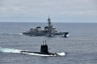 [ẢNH] Sức mạnh tàu khu trục Nhật Bản đang tập trận trên biển Đông