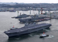 [ẢNH] Chiến hạm mạnh nhất của Nhật Bản diễn tập chống ngầm ở biển Đông