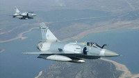 Chiến đấu cơ Mirage-2000 Ấn Độ bị trộm mất bánh, sự cố hi hữu đến ngỡ ngàng