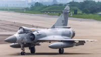 Chiến đấu cơ Mirage-2000 Ấn Độ bị trộm mất bánh, sự cố hi hữu đến ngỡ ngàng