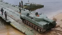 'Rồng lửa đa đầu' UR-77 Nga đã tiến sát biên giới Ukraine