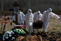 [ẢNH] Nga bất ngờ thừa nhận số người chết vì Covid-19 cao gấp ba lần công bố