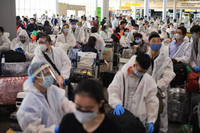 [ẢNH] Nga bất ngờ thừa nhận số người chết vì Covid-19 cao gấp ba lần công bố