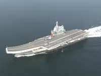 [ẢNH] Đề phòng tàu sân bay trục trặc, Trung Quốc phải mang thêm tàu kéo hỗ trợ