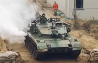 [ẢNH] Chuyên gia quân sự phân tích về tình huống xe tăng Trung Quốc tiến vào đường phố Đài Loan