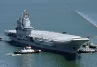 [ẢNH] Đề phòng tàu sân bay trục trặc, Trung Quốc phải mang thêm tàu kéo hỗ trợ