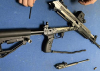 [ẢNH] Nga ra mắt súng AK mang nét phương Tây, sự khôn ngoan hay bước thụt lùi