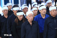 Hình ảnh gia đình Tổng Bí thư Nguyễn Phú Trọng tại Lễ viếng