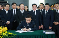 Những dòng sổ tang xúc động tiễn biệt Tổng Bí thư Nguyễn Phú Trọng