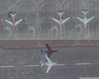 [ẢNH] Trung Quốc bất ngờ điều máy bay ném bom chiến lược tới sát Ấn Độ