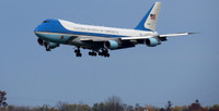 Tổng thống Biden bác đề xuất về màu sơn dành cho chuyên cơ Air Force One của ông Trump
