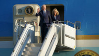 Tổng thống Biden bác đề xuất về màu sơn dành cho chuyên cơ Air Force One của ông Trump
