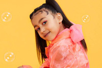 [ẢNH] Muôn kiểu nuông chiều con quá mức của dàn sao Hollywood