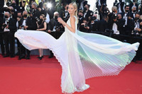 [ẢNH] Mãn nhãn trước những trang phục lộng lẫy bậc nhất Cannes 2021