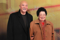 [ẢNH] 'Đường Tăng' Trì Trọng Thuỵ và cuộc hôn nhân viên mãn với người vợ tỷ phú 