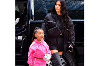 [ẢNH] Muôn kiểu nuông chiều con quá mức của dàn sao Hollywood