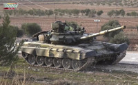 Xe tăng T-90 Syria dàn hàng tiến đánh phiến quân thân Thổ Nhĩ Kỳ tại Idlib