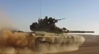 Xe tăng T-90 Syria dàn hàng tiến đánh phiến quân thân Thổ Nhĩ Kỳ tại Idlib