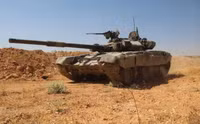 Xe tăng T-90 Syria dàn hàng tiến đánh phiến quân thân Thổ Nhĩ Kỳ tại Idlib
