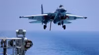 [ẢNH] Đưa ‘hổ giấy’ J-15 ra bay biển, hiểm nguy rình rập chính phi công Trung Quốc