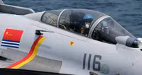[ẢNH] Đưa ‘hổ giấy’ J-15 ra bay biển, hiểm nguy rình rập chính phi công Trung Quốc