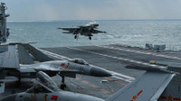 [ẢNH] Đưa ‘hổ giấy’ J-15 ra bay biển, hiểm nguy rình rập chính phi công Trung Quốc