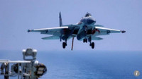 [ẢNH] Đưa ‘hổ giấy’ J-15 ra bay biển, hiểm nguy rình rập chính phi công Trung Quốc
