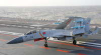 [ẢNH] Đưa ‘hổ giấy’ J-15 ra bay biển, hiểm nguy rình rập chính phi công Trung Quốc
