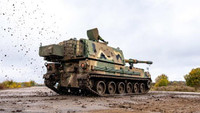 Phần Lan kéo xe tăng và siêu pháo tự hành K-9 'thần sấm' tới sát biên giới Nga