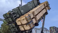 Tên lửa Patriot bổ nhào sau khi phóng: Rủi ro từ 'lá chắn thép' Mỹ cấp cho Ukraine