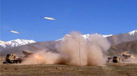 [ẢNH] Trung Quốc mang vũ khí mạnh sau bom hạt nhân lên sát biên giới Ấn Độ tập trận