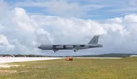 [ẢNH] Mỹ bất ngờ tái triển khai ‘pháo đài bay’ B-52 tới đảo Guam