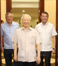 Hình ảnh Tổng Bí thư Nguyễn Phú Trọng chủ trì cuộc họp Bộ Chính trị, Ban Bí thư