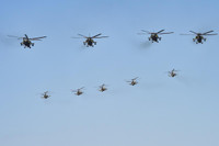 [ẢNH] Dàn trực thăng cực khủng của Nga diễn tập cho ngày 9/5