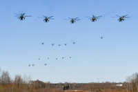 [ẢNH] Dàn trực thăng cực khủng của Nga diễn tập cho ngày 9/5