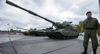 [ẢNH] Khó tin khi pháo khổng lồ Nga lại bắn chính xác như súng bắn tỉa