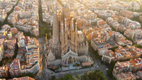 Kỳ quan nhà thờ Sagrada Família xây hơn 140 năm chưa hoàn thành