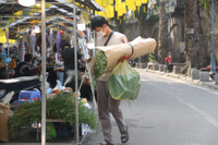 Hòa mình vào không khí đón Tết Nhâm Dần 2022 trên phố bích họa Phùng Hưng