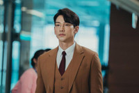 Vẻ đẹp 'bất bại' của Kim Bum sau 13 năm đóng 'Vườn sao băng' 